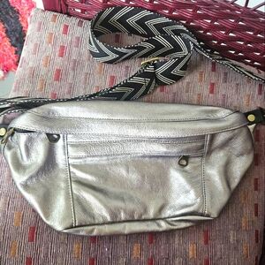 Parker Thatch Stardust Sling Bag with Chevron Black and natural strap